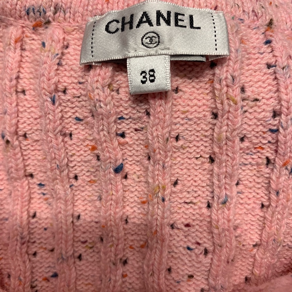 CHANEL Pink Button-Up Cardigan - Picture 5 of 10
